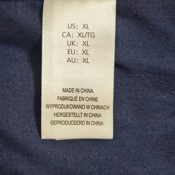 Nwt Humane Society Navy Blue and Red Plaid Quilted Pet Jacket size XL - Picture 4 of 10